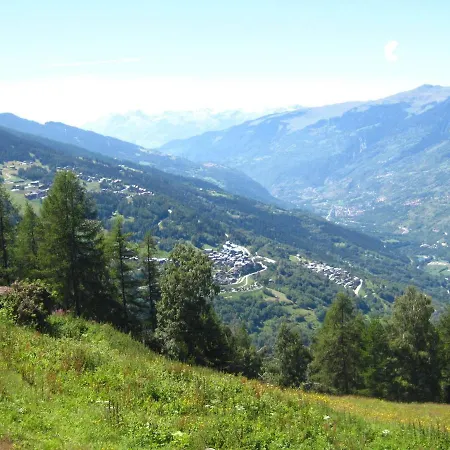 Spacious Chalet In Vallandry With Terrace 샬레